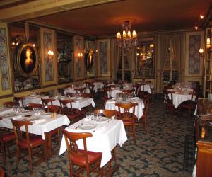 Кафе Прокоп – старейший ресторан Парижа
